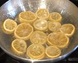 A picture of step 2 of HOMEMADE LEMON SLICE CANDIED:.