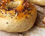 Foto del paso 1 de la receta: Deliciosos pan Bagel 🥯