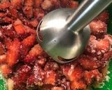 Foto del passaggio 2 della ricetta Crema di liquore alle fragole