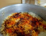 A picture of step 28 of Kache Ghosht Ki Biryani.