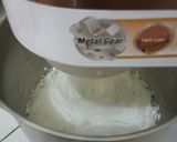 Foto langkah ke 2 dari resep Bolu Susu mini 1 telur.