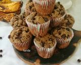 Foto langkah ke 6 dari resep Chocolate Banana Muffin.