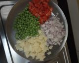 A picture of step 2 of Dalia upma.