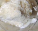 A picture of step 5 of Mango shake with icecream.
