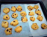 Foto langkah ke 3 dari resep Milky Chocochip Cookies.