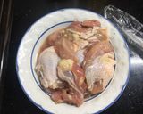 Foto langkah ke 2 dari resep Ayam goreng mentega.