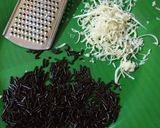 Foto langkah ke 2 dari resep Kulit lumpia isi coklat keju.
