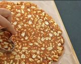 मूंगफली की चिक्की (Mungfali ki chikki recipe in Hindi) रेसिपी चरण 3 फोटो