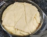 A picture of step 6 of Crescent Roll Pie.