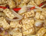 Foto langkah ke 2 dari resep Tumis tempe saori saus tiram.
