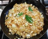 Foto del paso 4 de la receta: Estofado de Solomillo de Jabalí al Cava