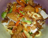 Foto langkah ke 4 dari resep Tumis Tahu Coklat.