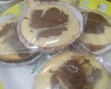 Foto langkah ke 9 dari resep Marmer Cup Cake.