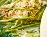 A picture of step 3 of Steamed Basa With Spring Onions & Garlic.