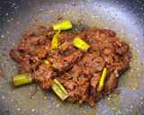 A picture of step 4 of Potato Peas Curry.