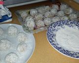 Foto del paso 2 de la receta: Albóndigas de merluza y champiñones con guarnición de zanahoria