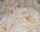 A picture of step 8 of Minced meat served with rice.