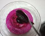 Foto langkah ke 9 dari resep Puding Lava Buah Naga Merah.
