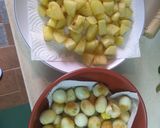 Foto langkah ke 3 dari resep Telur puyuh + kentang + udang bumbu ala kadar nya 😌.