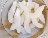 A picture of step 9 of Bartlett Pear Tart.