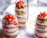 Foto del paso 4 de la receta: Postre de granadas y pistachos en vasitos
