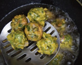 पालक मिक्स पकौड़ा (Palak mixed Pakoda recipe in hindi) रेसिपी चरण 5 फोटो