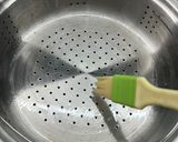 Foto langkah ke 5 dari resep Ngohiong Ayam Udang Halal.