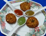 A picture of step 11 of South Indian Chana Dal Pakoda (Vada).