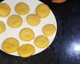 A picture of step 5 of Aloo kachori.