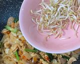 Foto langkah ke 7 dari resep Kwetiaw Goreng ala Chinese Resto.