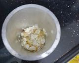 A picture of step 2 of Kadai paneer.