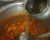 A picture of step 5 of Macaroni tomato gravy.