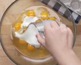 A picture of step 9 of Breakfast sandwich.