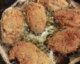 Foto del paso 5 de la receta: Alitas con cajún y bombas de polenta rellenas