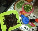 Foto langkah ke 1 dari resep 🥗Jamur Kuping saus tiram🥗.