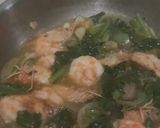 Foto langkah ke 3 dari resep Tumis Udang Sawi Hijau.