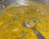 A picture of step 4 of Matar mushroom curry.