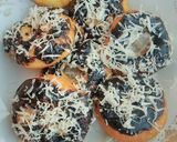 Foto langkah ke 5 dari resep Donat empuk coklat keju.