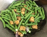 Foto langkah ke 3 dari resep Tumis kacang panjang simple.