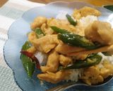 Foto langkah ke 5 dari resep Tumis Ayam Cabai Hijau.