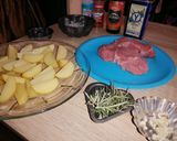 Foto del paso 2 de la receta: Filete al perejil con papas rústicas 👨🍳🥩🥔