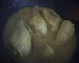 A picture of step 2 of Soto Ayam (Yellow Chicken Clear Soup).