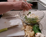 Foto del paso 4 de la receta: Patatas a lo Pobre con Champiñones (en el microondas)