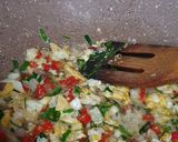 Foto langkah ke 1 dari resep Nasi Goreng Daun Jeruk.