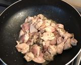Foto del paso 1 de la receta: Pollo al roquefort en sanguche