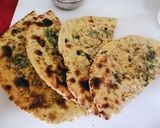 A picture of step 6 of Missi roti.