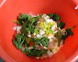 A picture of step 2 of Oats Spinach Pancake.