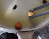 # 24 04 47 Bucatini tészta olajban eltett tonhalfilével, póréhagymával és sáfránnyal recept fázis 6 fotója