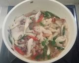 Foto langkah ke 5 dari resep 174: Tumis Jamur Cumi Asin Lombok Ijo.