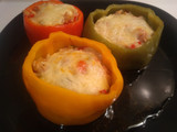 Pimientos tricolor rellenos de atún y verduras sin horno